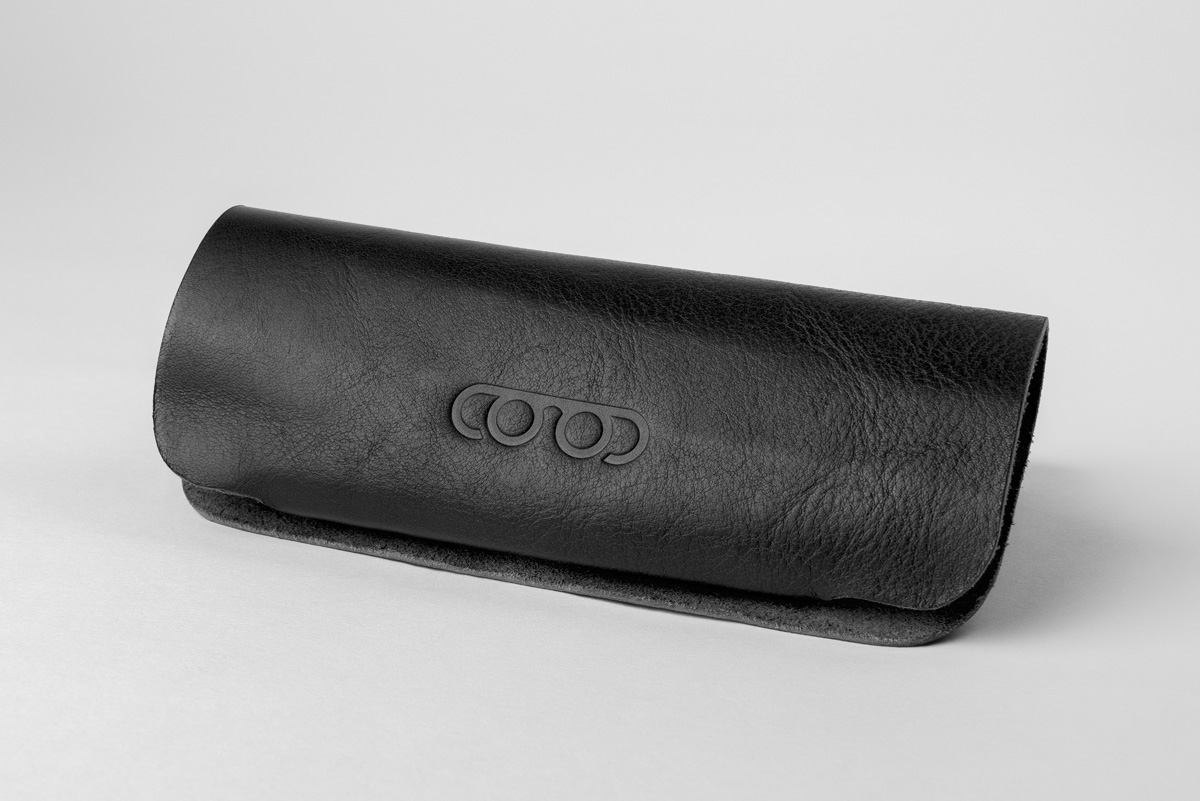 Fodral-svart-1 Glasögonfodral i svart läder från P.A.P