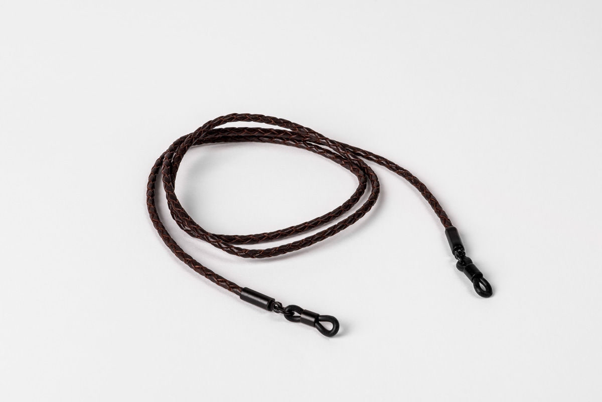 Glasögonsnöre/Senilsnöre i brunt flätat läder